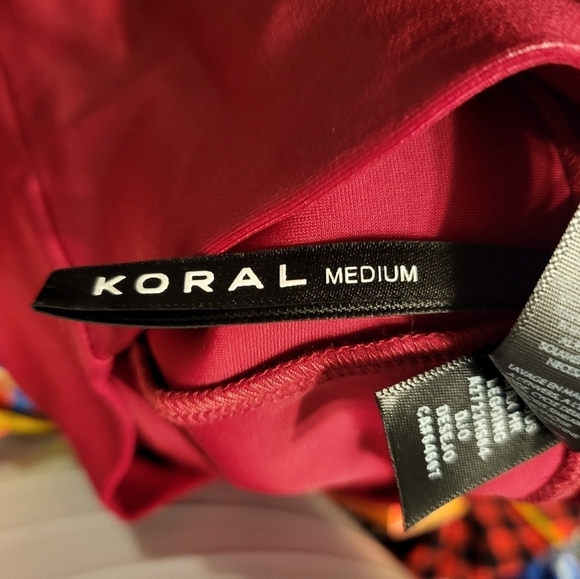 Koral Med Women's Infinity Rhubarb color leggings - Picture 2 of 12